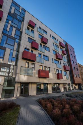 Reprezentatívne priestory na prenájom - 200 m2, Košice - Juh - fotografia 2