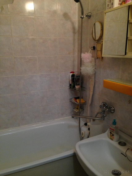 Na predaj 4 izbový byt na Tr. SNP v Košiciach