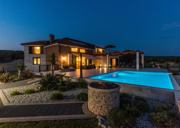 Luxusná vila priamo na pobreží Jadranského mora